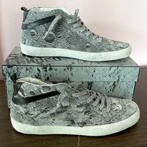 Golden Goose Mid Star Leather Sneakers Landed